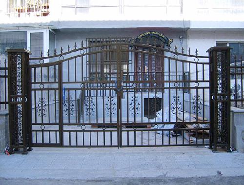 洛陽(yáng)鐵藝-鐵藝門柱